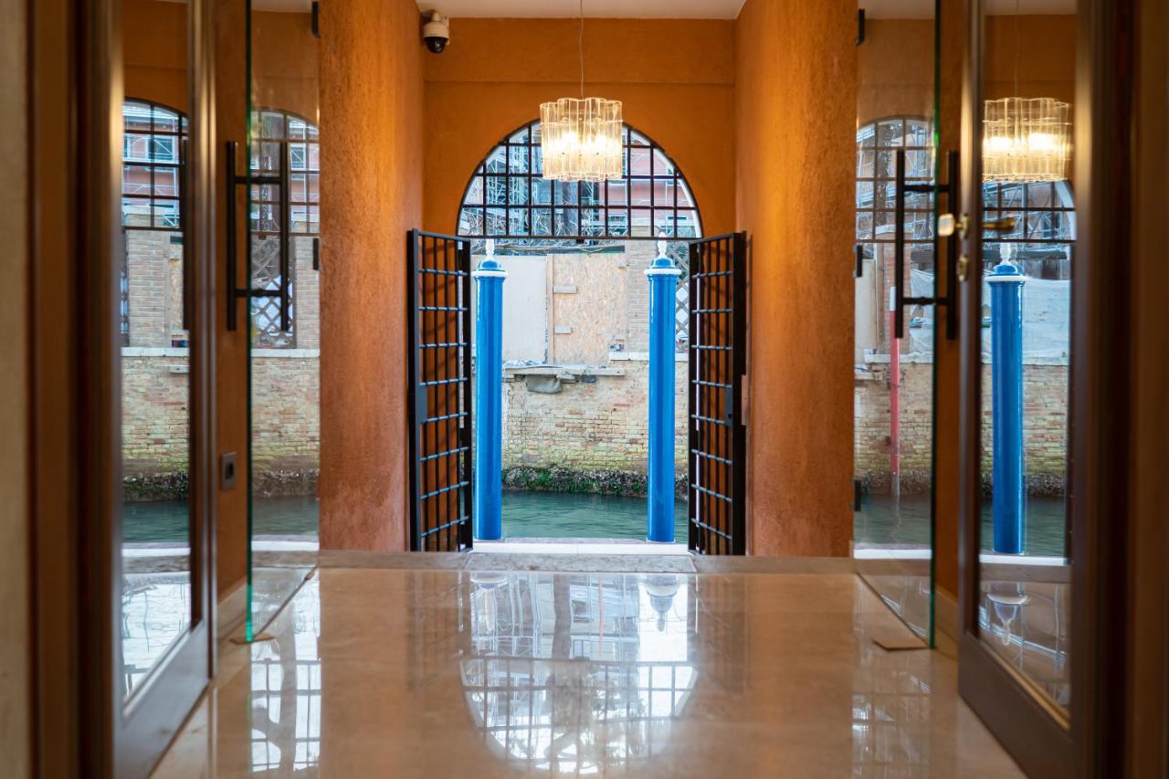 Ca'Di Dio-Small Luxury Hotel Venice Luaran gambar Entrance to the hotel