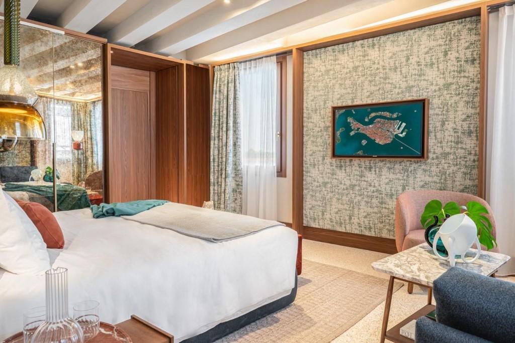 Ca'Di Dio-Small Luxury Hotel Venice Luaran gambar A bedroom on board